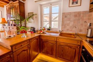 Kuchyň nebo kuchyňský kout v ubytování Lighthouse apartment