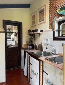 Nhà bếp/bếp nhỏ tại Son de Mar Hotel rural & Apartamento