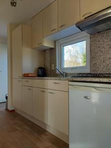 Gallery image of Stacaravan 161 5* camping De kuilart in Friesland in Koudum