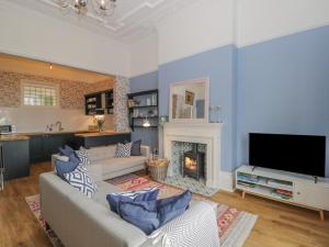 Flat 2 Belgravia Mansions