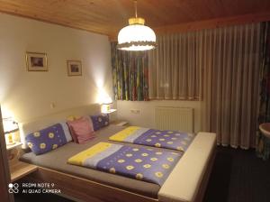 Posteľ alebo postele v izbe v ubytovaní Haus Sonnenschein