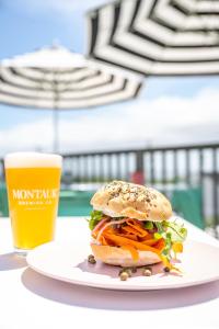 Cibo presso il motel o nelle vicinanze