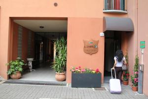 Η πρόσοψη ή η είσοδος του Lizard Hotel