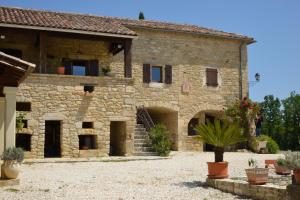 Fotografie z fotogalerie ubytování Hotel Le Mas de Rivet v destinaci Barjac