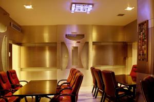 Posezení v ubytování Hotel DSF Grand Plaza