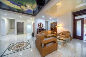 Istumisnurk majutusasutuses Hotel Pharos