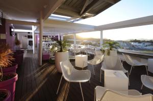 Posezení v ubytování Hôtel du Centre