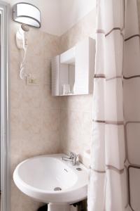 Ένα μπάνιο στο Case Costa Degli Dei +80 φωτογραφίες