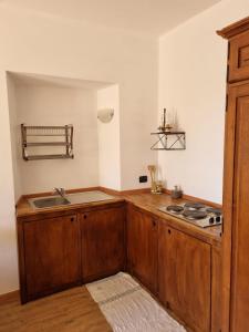 Kjøkken eller kjøkkenkrok på Un angolo di pace nel Monferrato