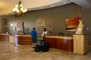 Hosté ubytování Infinity Bay Spa & Beach Resort + 37 fotografií