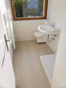 Ένα μπάνιο στο Monteurswohnung-KAS-1 MM24 1Zimmer