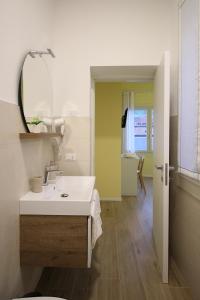 A bathroom at Laguna Blu Mestre Venezia