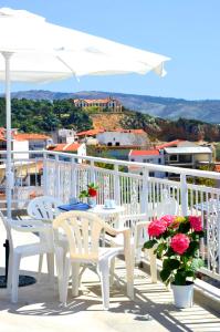 Gallery image of Hotel TRIADA in Limenaria