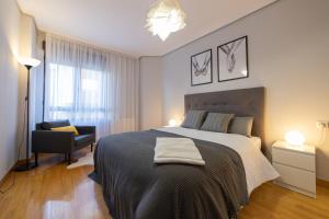 Postel nebo postele na pokoji v ubytování Apartamento Albelda Centro