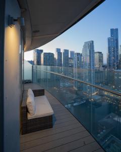 Canary Wharf Luxury Apartment with Panoramic Views