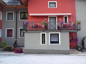 Budova, v ktorej sa apartmán nachádza