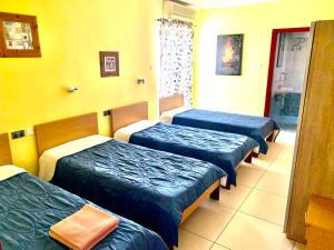 Foto dalla galleria di Paceville Apartments a San Giuliano
