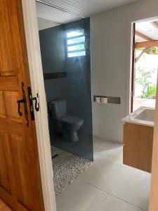 Vannituba majutusasutuses Villa Anse Mitan