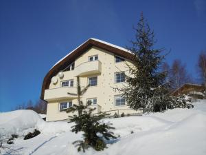 Foto da galeria de Pension Sport em Spindleruv Mlyn