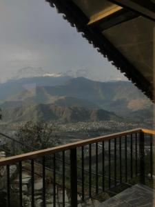 Splošen pogled na gorovje oz. razgled na gore, ki ga ponuja hotel