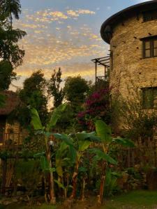 Vrt pred nastanitvijo Bhanjyang Village Lodge