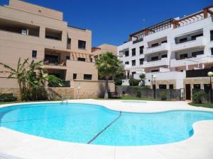 Bazén v ubytovaní Modern 1 bedroom apartment, in La Cala De Mijas alebo v jeho blízkosti
