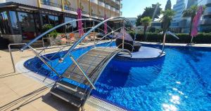 Бассейн в Hotel Miramare или поблизости