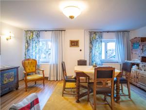 Posedenie v ubytovaní Katzerhaus Ebensee