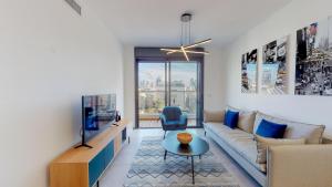 Cozy Ben Yehuda 2BR behind the beach by HolyGuest TO REMOVE