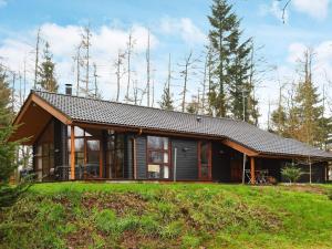 Gallery image of 8 person holiday home in Skals in Hjarbæk