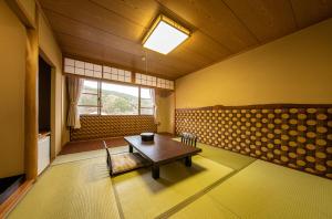 Seating area sa Nakatsugawa Onsen Hotel Hanasarasa