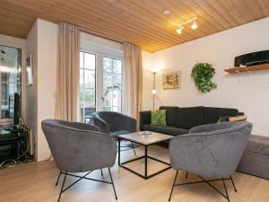 Posezení v ubytování Luxury Pool Retreat - By Traum Ferienwohnungen