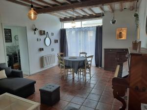 Гостиная зона в Le clos des sources