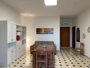 Kuchnia lub aneks kuchenny w obiekcie Casa di Diego - Primo Piano By Cala Salento