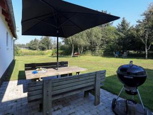Zahrada ubytování 6 person holiday home in Hjørring