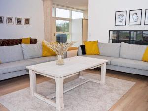 Posezení v ubytování Holiday home Løgstør XVIII
