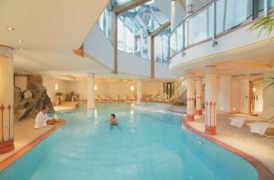 Bazén v ubytování Hotel Col Alto nebo v jeho okolí