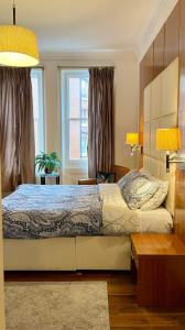 Sloan Square Apartments