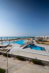 The swimming pool at or close to Matarma Beach Residence