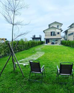 Aed väljaspool majutusasutust 小島拾光 宜蘭田間包棟民宿Taiwan Yilan Private Villa Paddy view with tranquil & chill vibes
