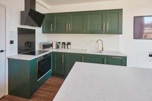 Kuchyň nebo kuchyňský kout v ubytování Host & Stay - Abbey Nook + 15 fotografií