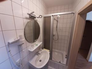 Koupelna v ubytování Gasthaus zur Linde