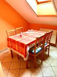 Fotografia z galérie ubytovania Barbara Apartmanház v destinácii Kehidakustány