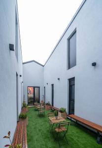 Κήπος έξω από το Dpaso hostel