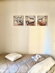 Letto o letti in una camera di Maestrale