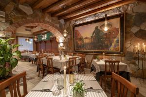 Restoran atau tempat lain untuk makan di Hotel Forte del 48