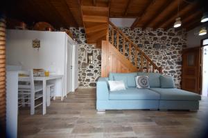Posezení v ubytování Patriko Nisyrian Guesthouse