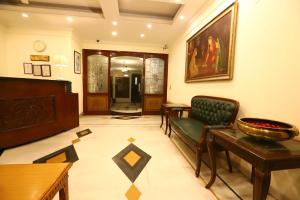 Posezení v ubytování Hotel Ambica Palace AIIMS New Delhi - Couple Friendly Local ID Accepted
