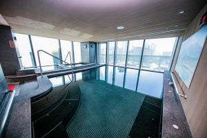 Πισίνα στο ή κοντά στο Jasper Young Hotel Banqiao