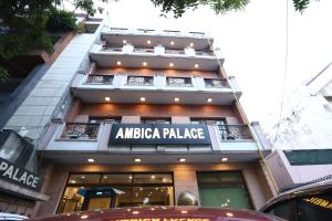 Foto da galeria de Hotel Ambica Palace AIIMS New Delhi - Couple Friendly Local ID Accepted em Nova Deli